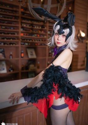一代女皇艳史一级淫片免费放电影_BD超清免费观看
